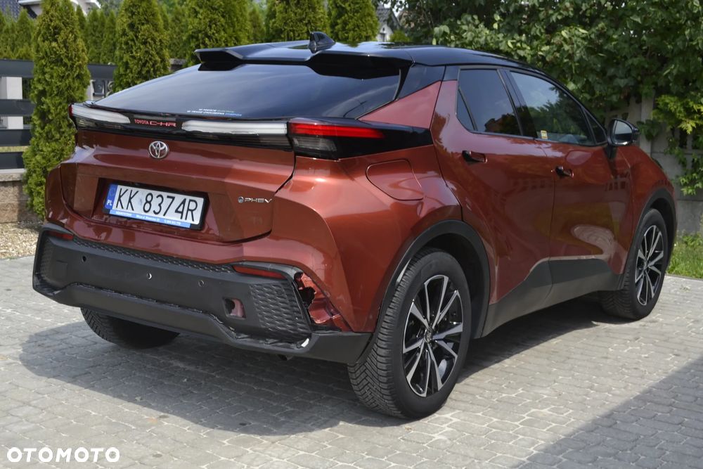 Toyota C-HR 2.0 PHEV Dynamic Force Style - 17
