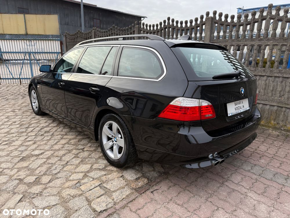 BMW Seria 5 525d - 13