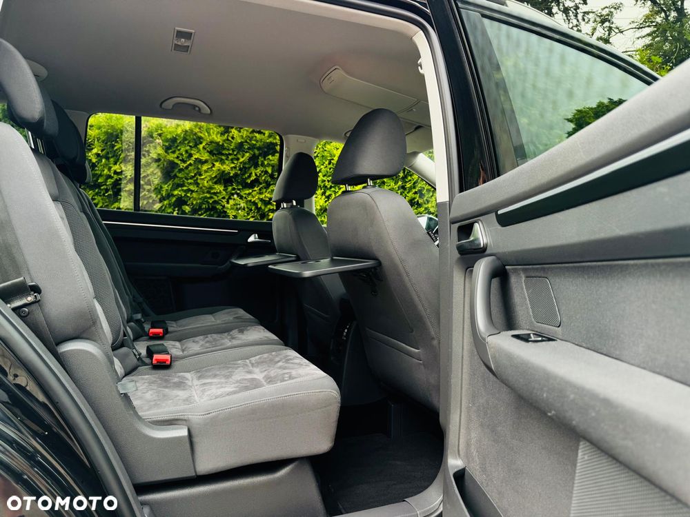 Volkswagen Touran 2.0 TDI DPF Highline DSG - 35