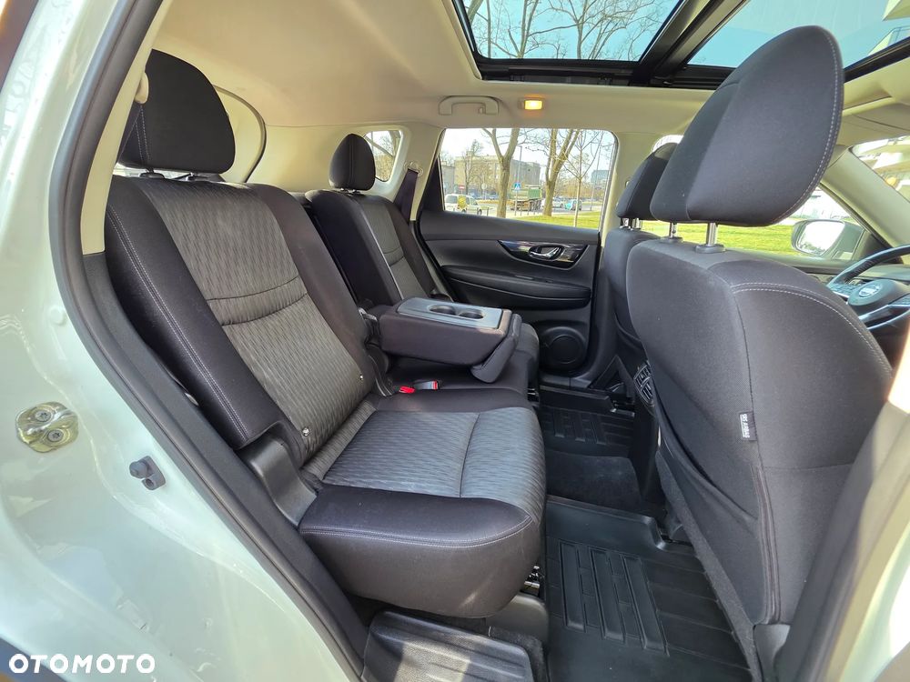 Nissan X-Trail 1.3 DIG-T N-Connecta 2WD DCT - 33