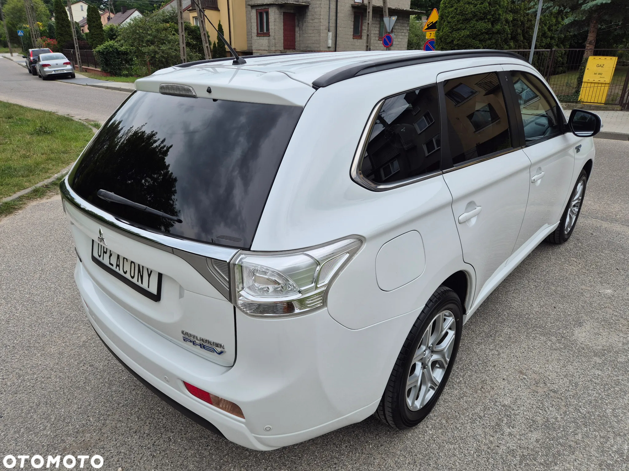 Mitsubishi Outlander 2.0 4WD Plug-In Hybrid - 20