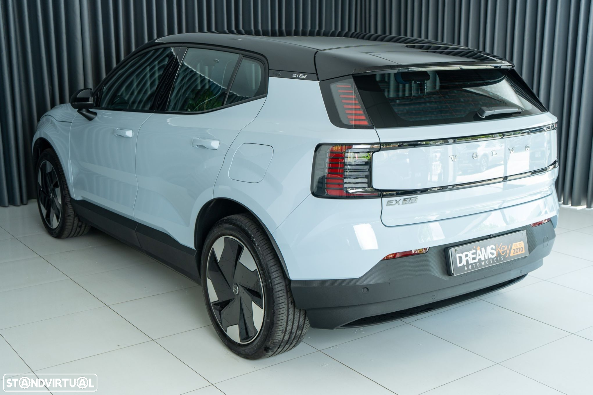 Volvo EX30 69 kWh Single Motor Extended Range Plus - 30
