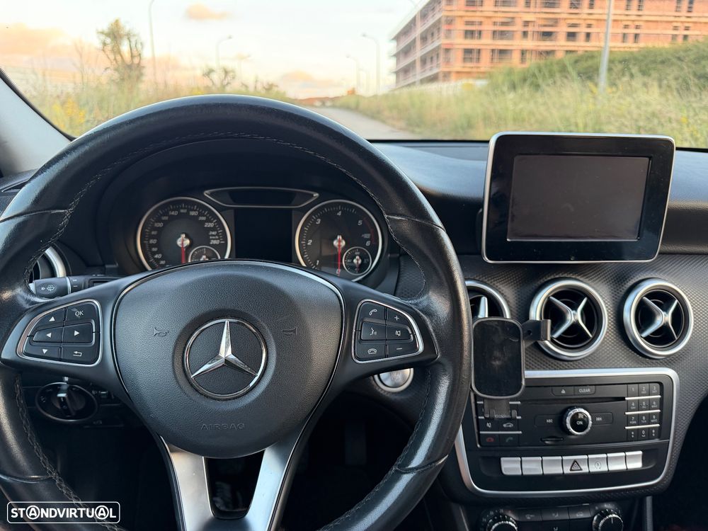 Mercedes-Benz A 180 CDI (BlueEFFICIENCY) Urban - 8
