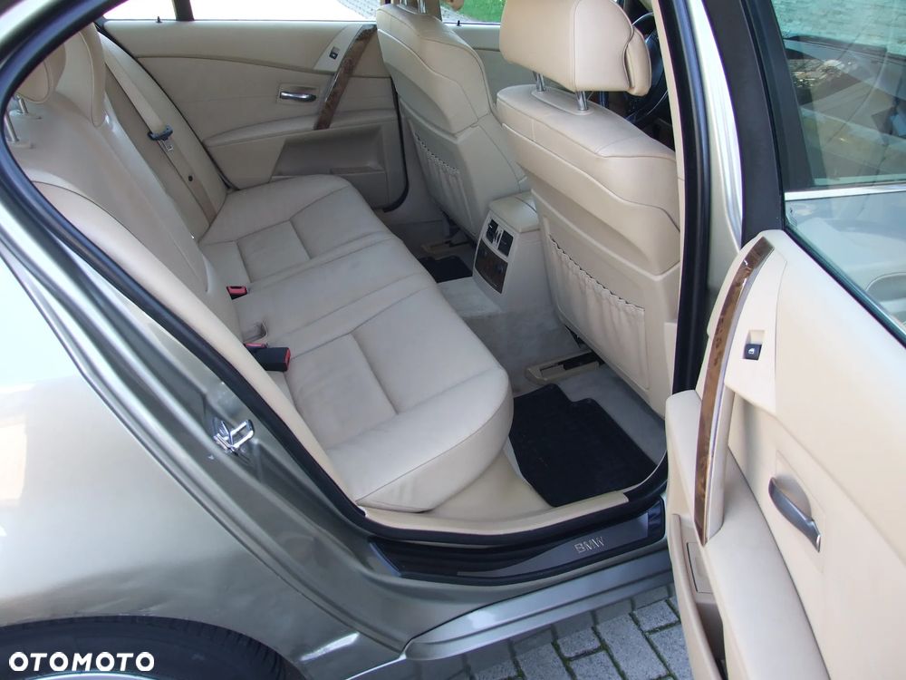 BMW Seria 5 - 13