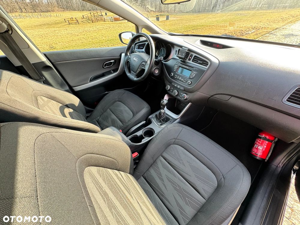 Kia Ceed 1.6 CRDi L - 17