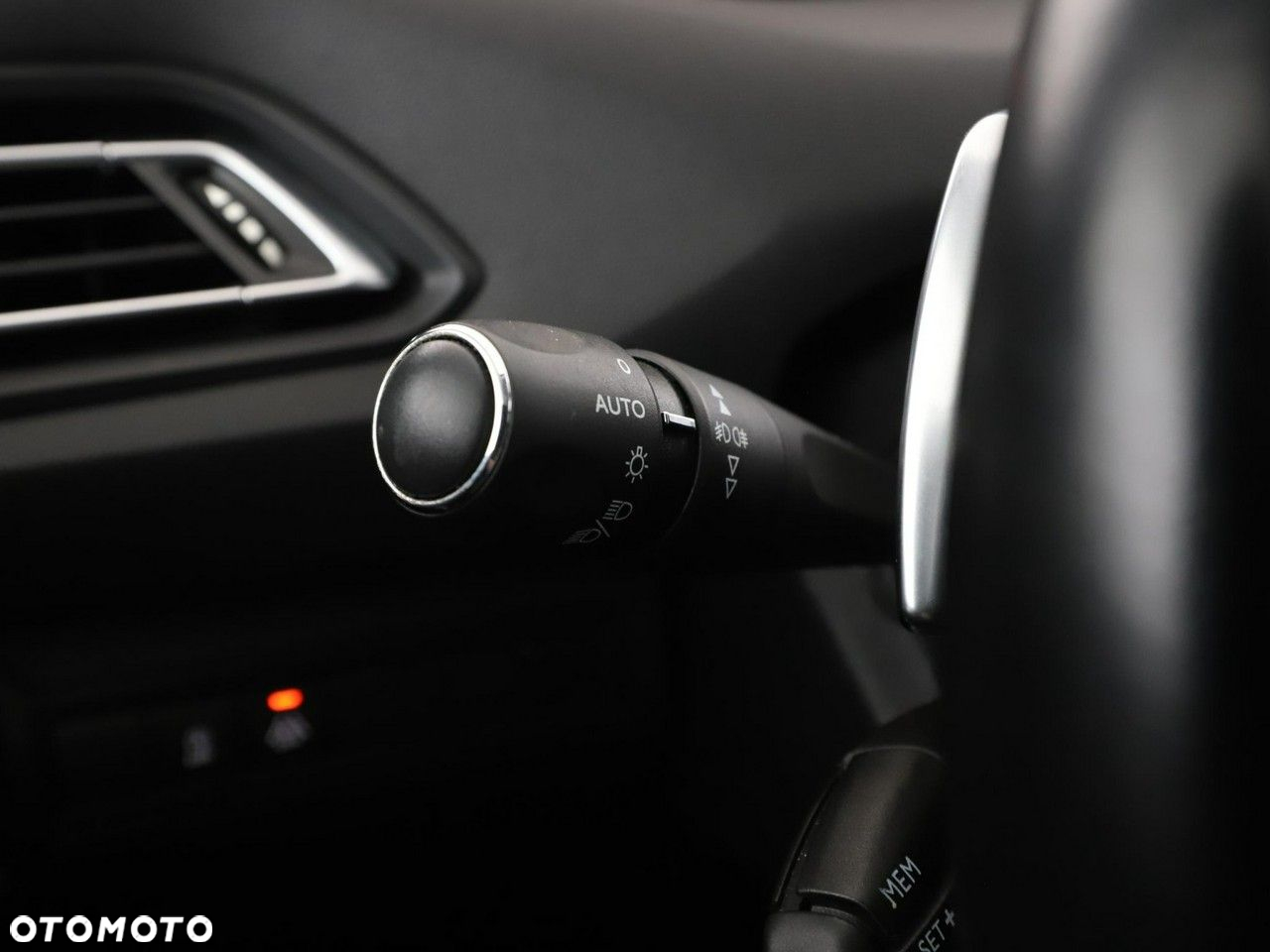 Peugeot 308 1.5 BlueHDi Allure S&S EAT6 - 35