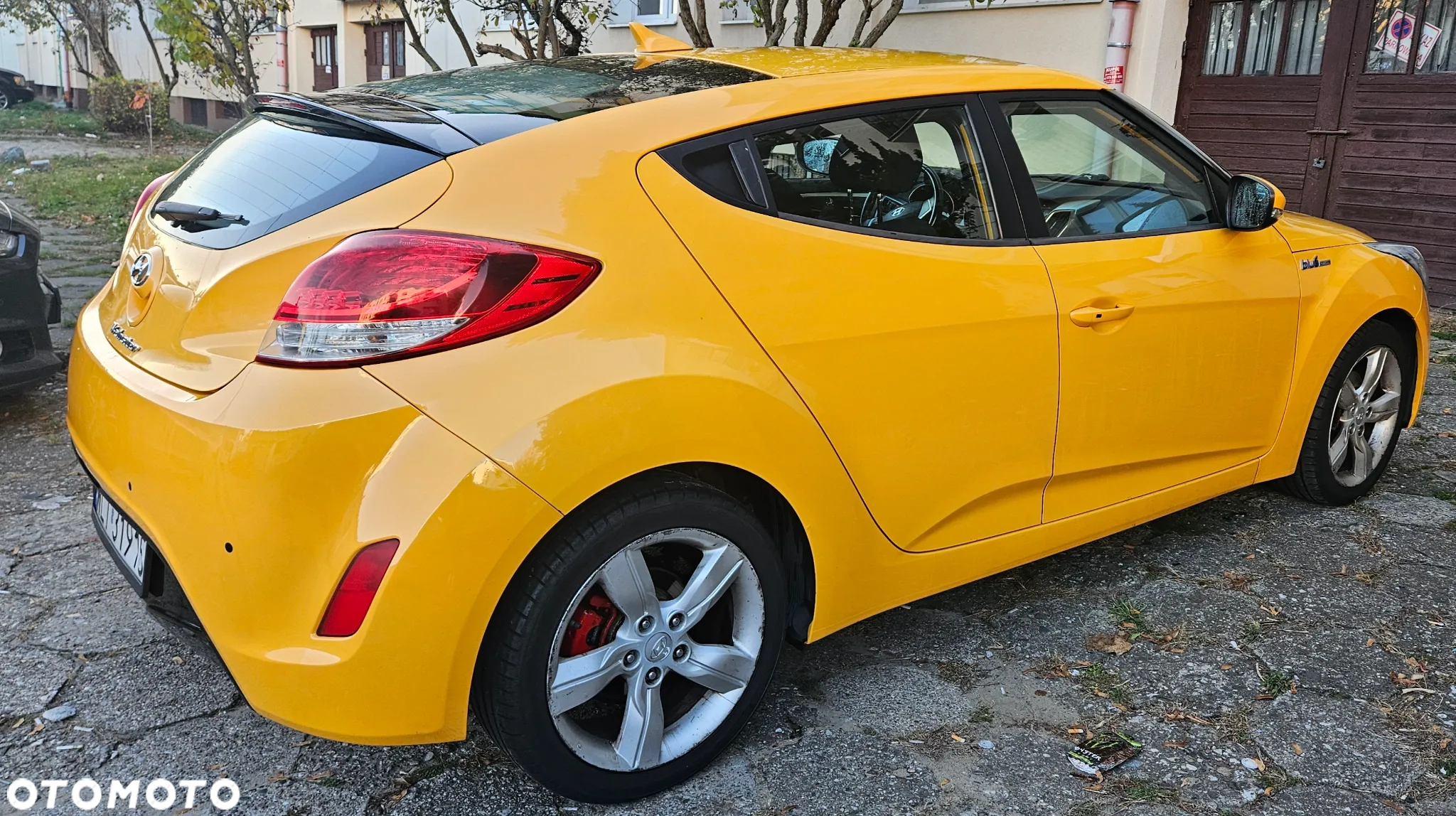 Hyundai Veloster - 3
