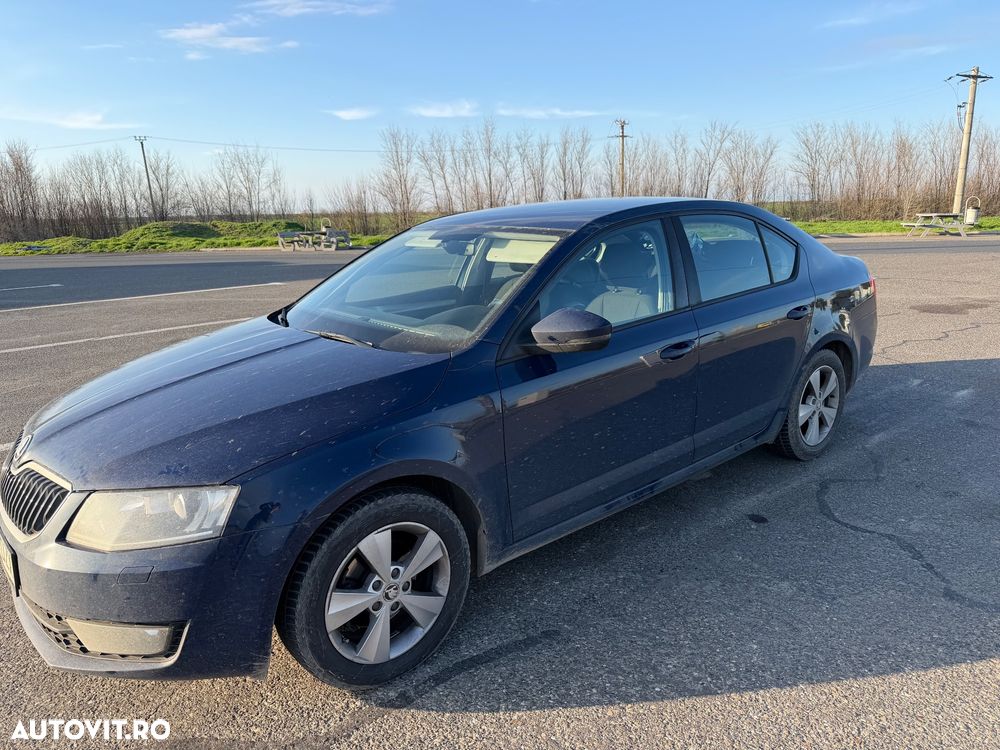 Skoda Octavia 1.6 TDI DSG Ambition - 4