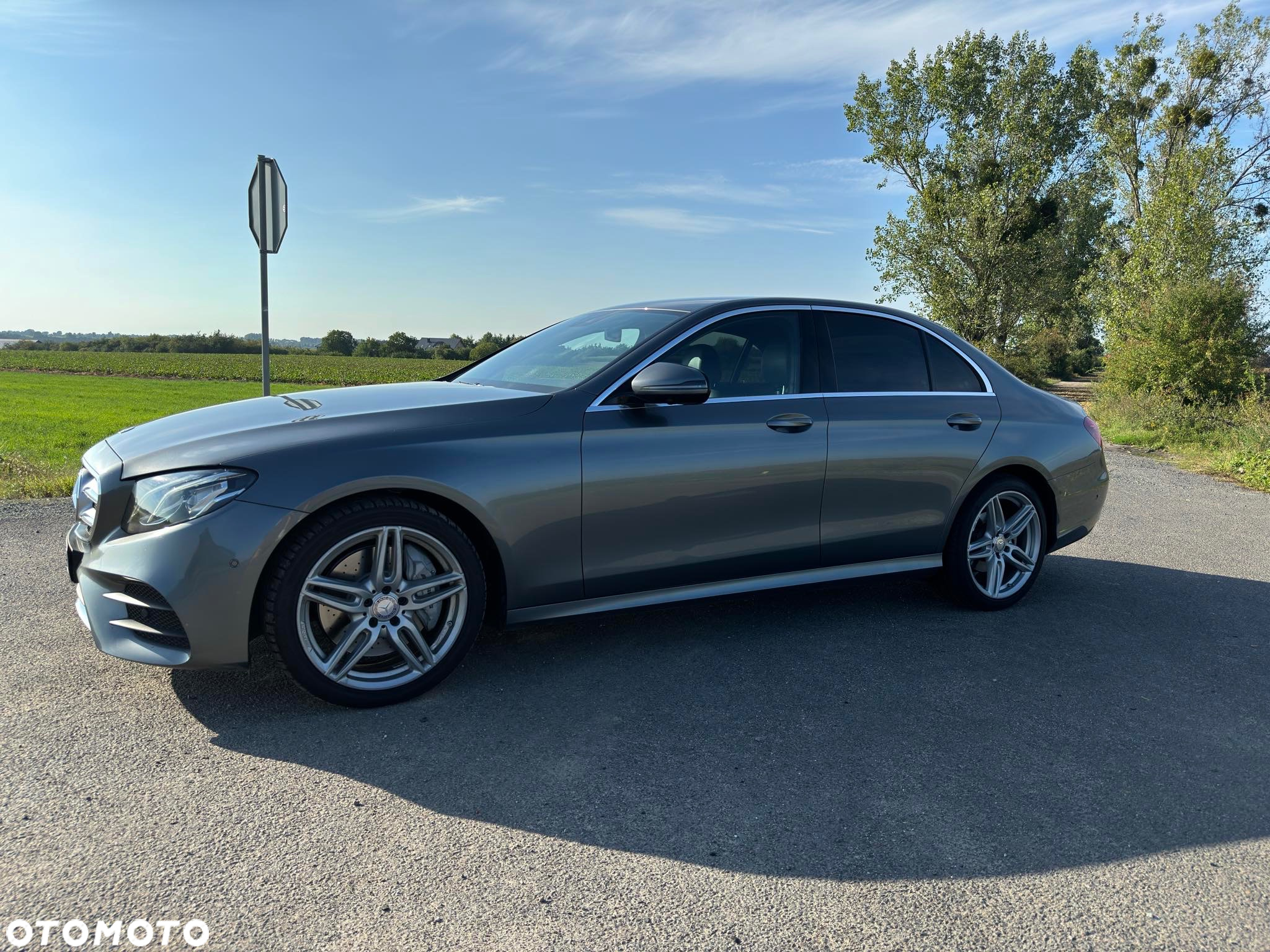Mercedes-Benz Klasa E 220 d T 9G-TRONIC AMG Line - 5