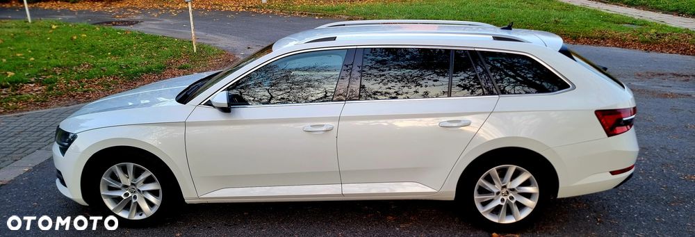 Skoda Superb 2022 photo 4