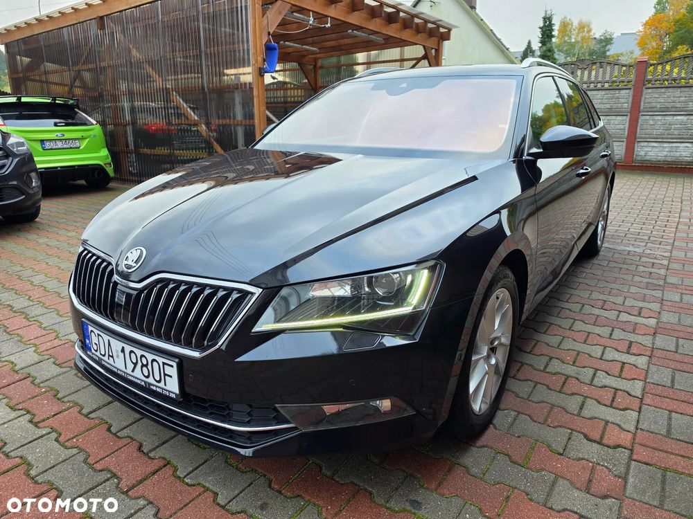 Skoda Superb 2.0 TDI DSG Premium Edition - 4