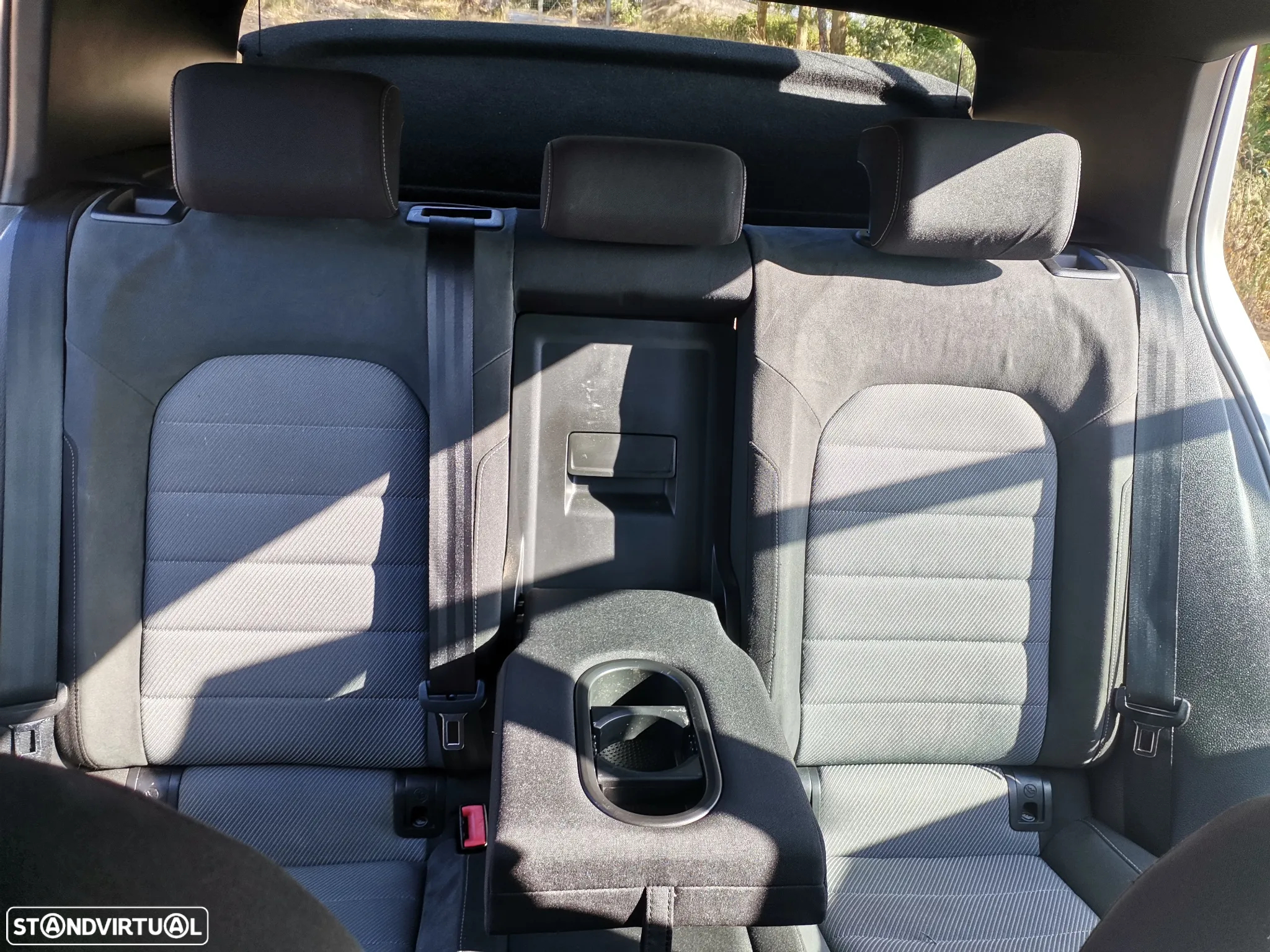 VW Golf 1.6 TDi Confortline - 15
