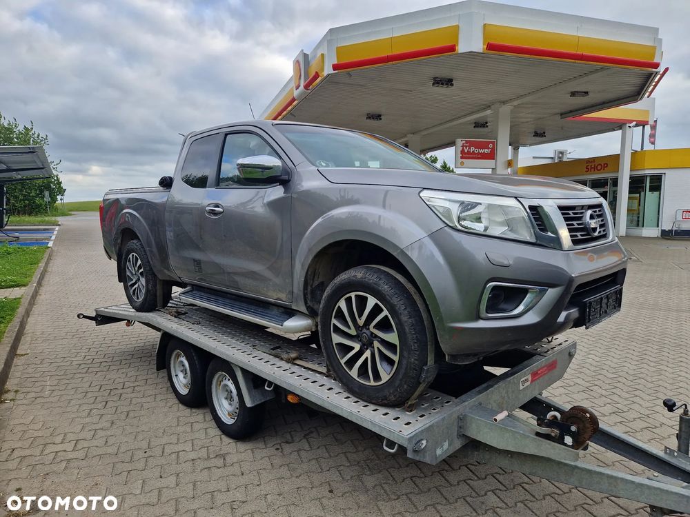 Nissan Navara - 2