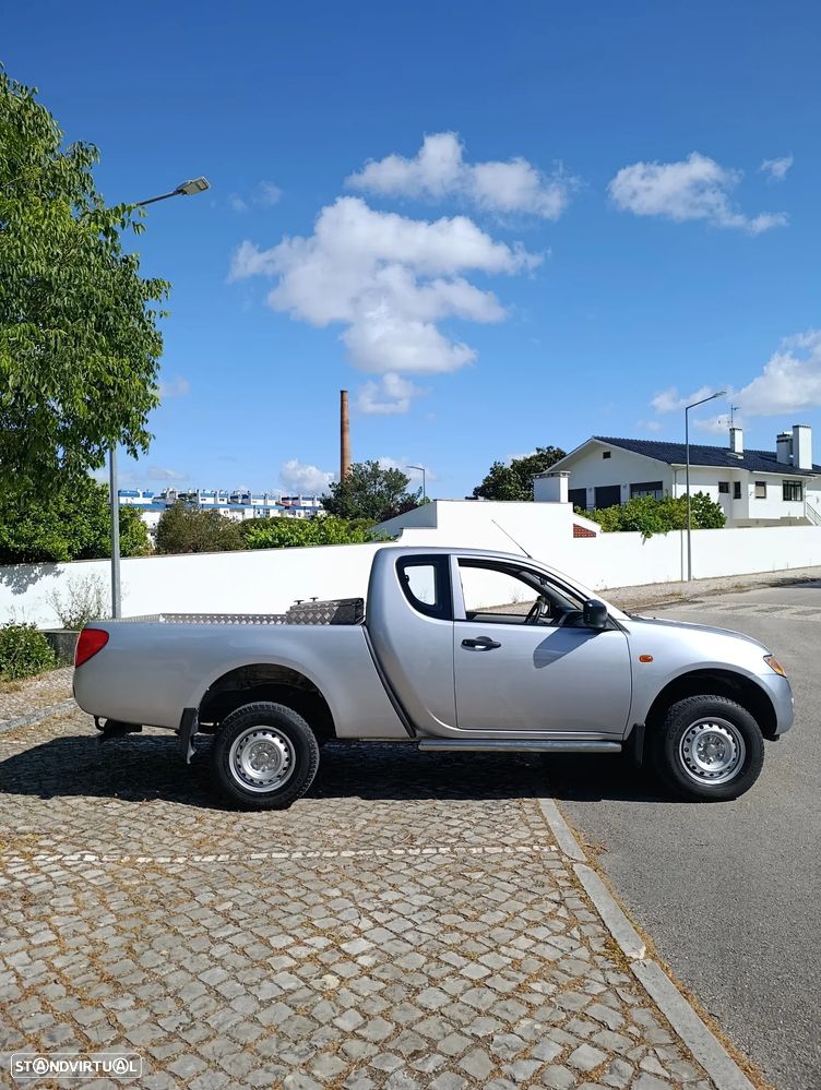 Mitsubishi L200 Pick Up 4x4 Invite Club Cab - 5