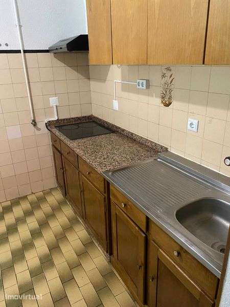 Aluga-se T1 Mobilado – Centro de Bragança (400€) - Grande imagem: 4/9