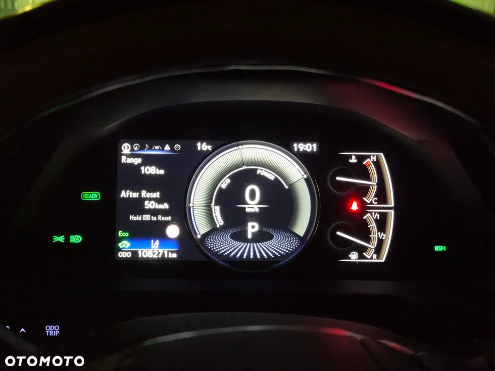 Lexus ES 300h Omotenashi - 16