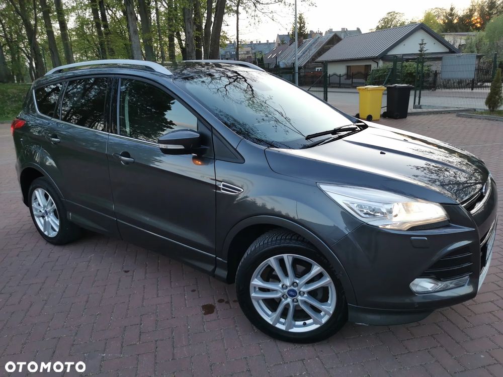 Ford Kuga 1.5 EcoBoost 2x4 Titanium - 2