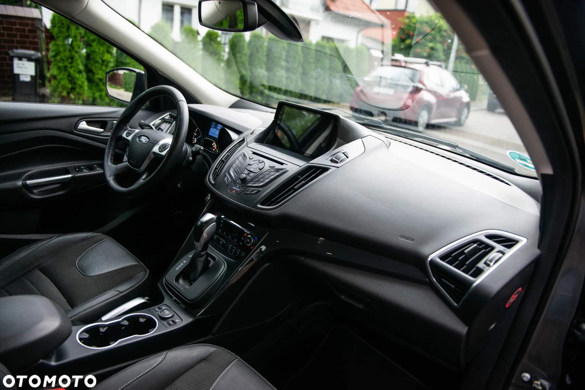 Ford Kuga 2.0 TDCi 4x4 Titanium - 28