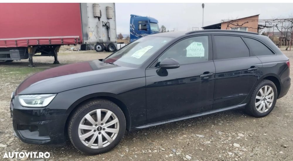 Audi A4 Avant 35 TDI S tronic - 1