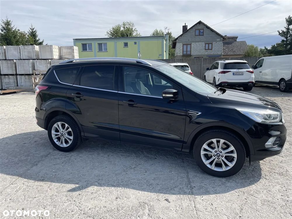 Ford Kuga 1.5 EcoBoost 2x4 Business Edition - 11