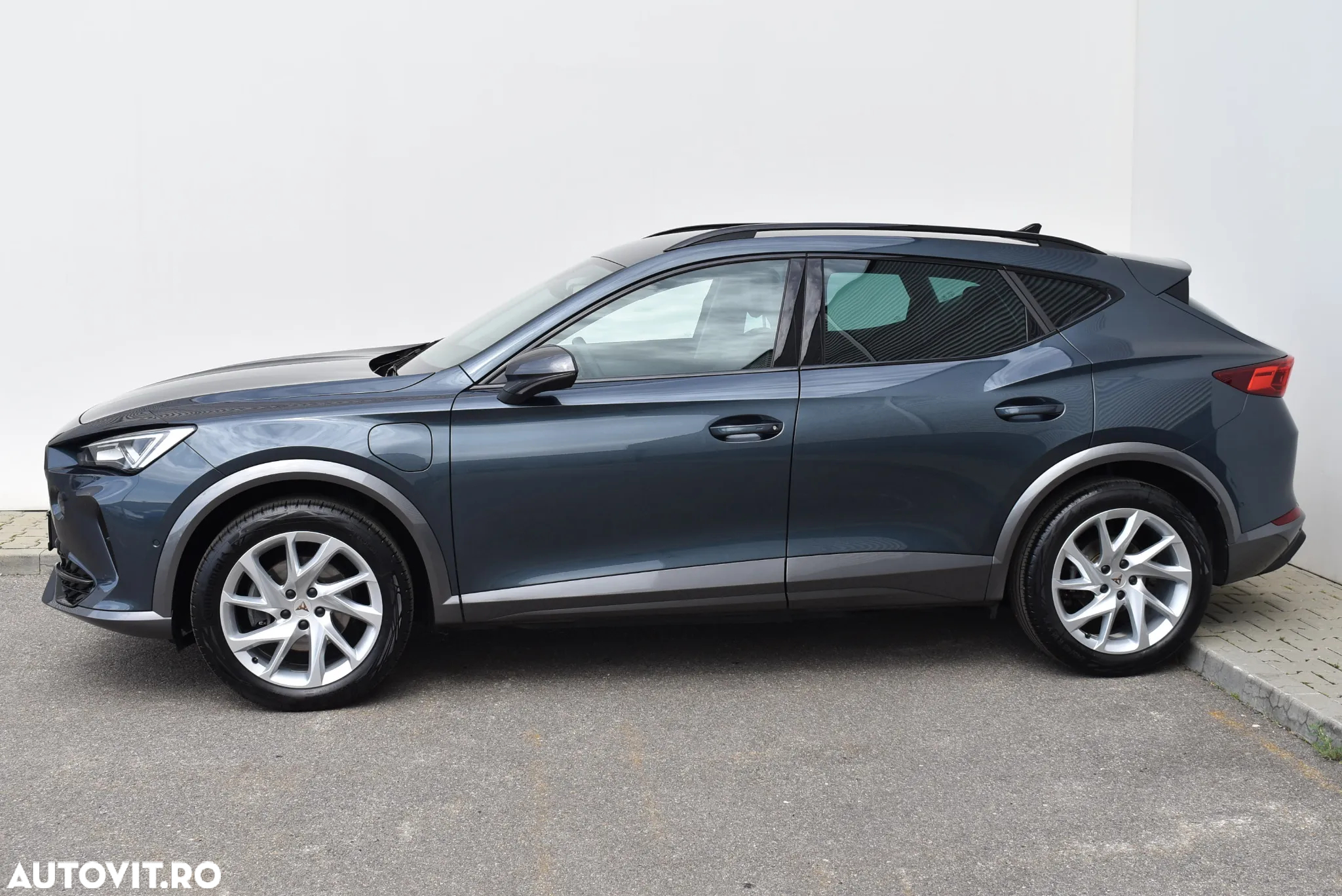 Cupra Formentor 1.4 e-HYBRID PHEV - 8