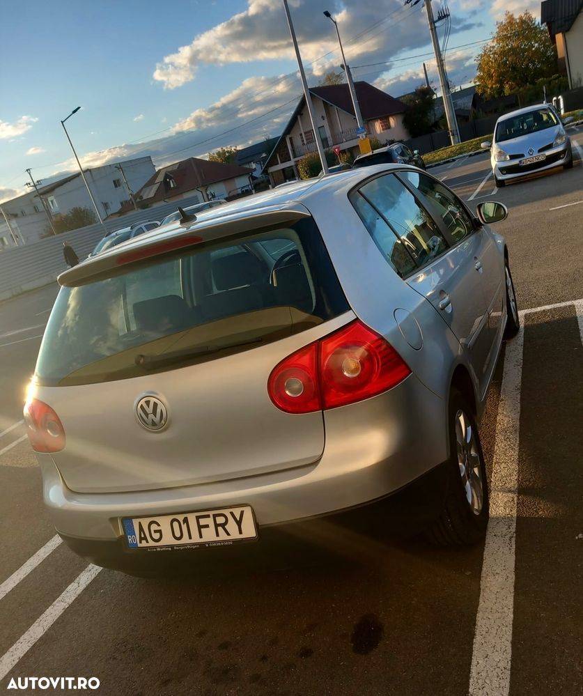 Volkswagen Golf 1.6 Comfortline Aut - 2