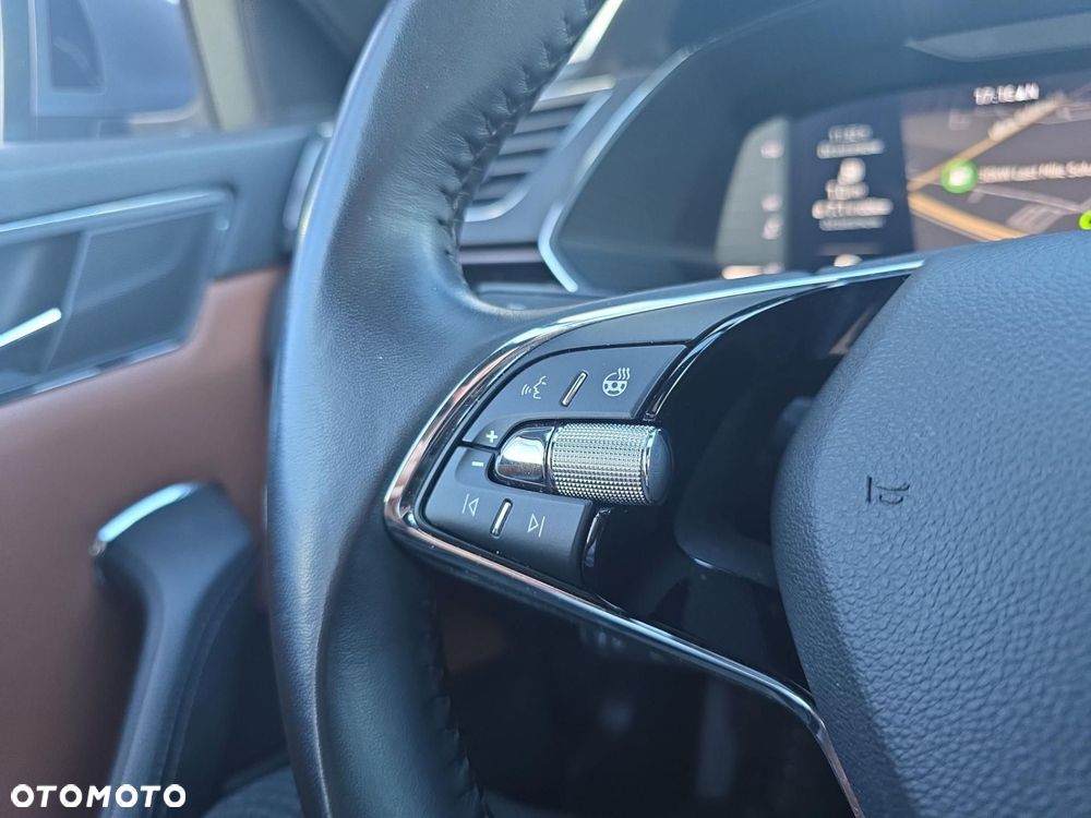 Skoda Superb 2.0 TDI SCR L&K DSG - 23