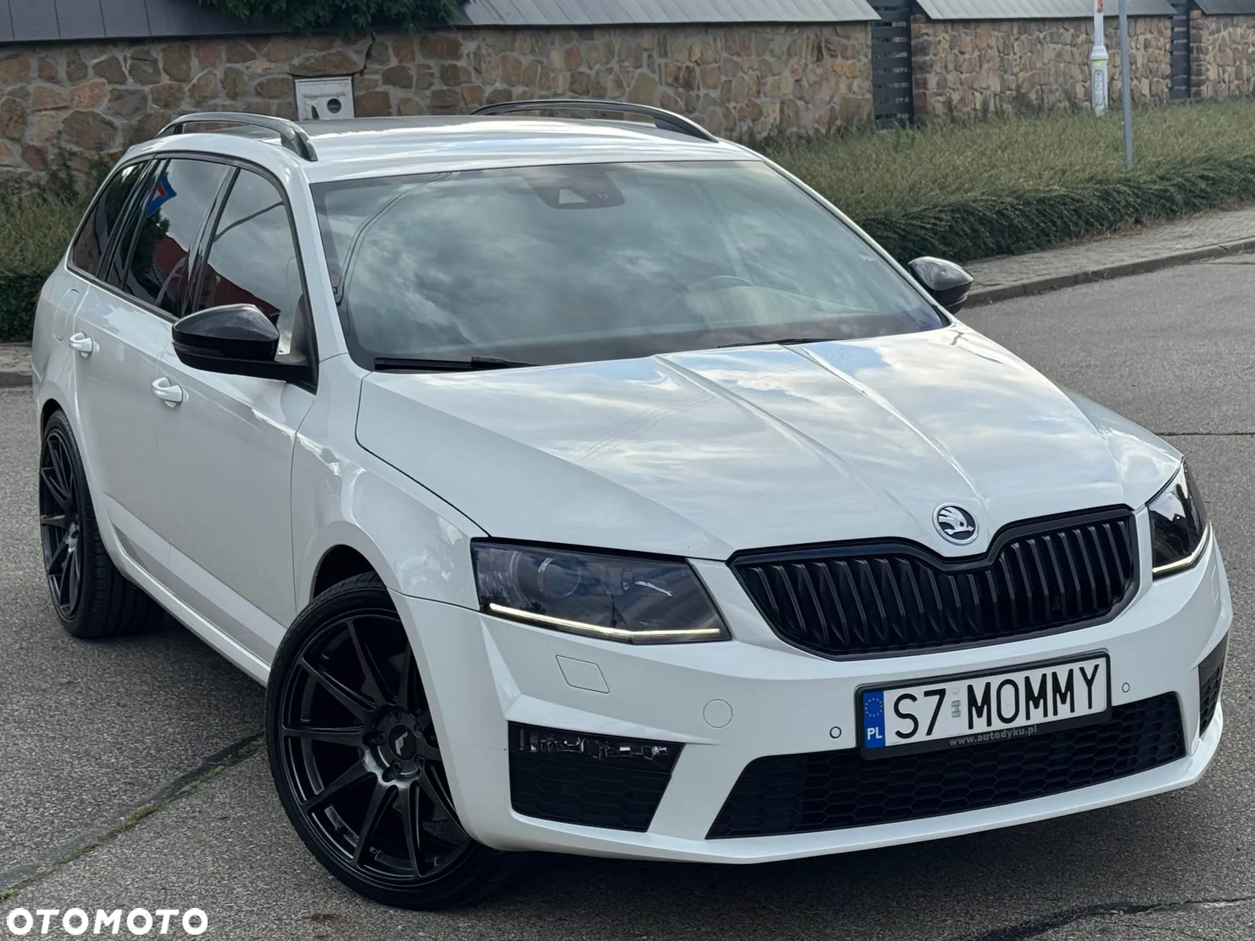 Skoda Octavia Combi 2.0 TDI DSG RS - 20