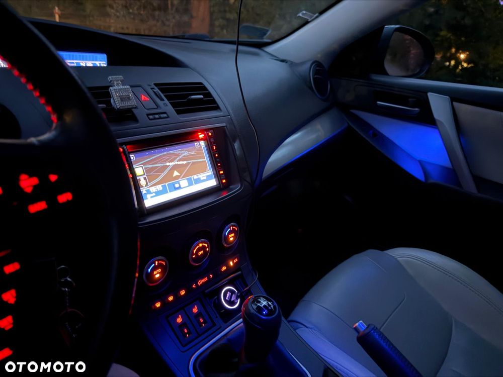 Mazda 3 - 16