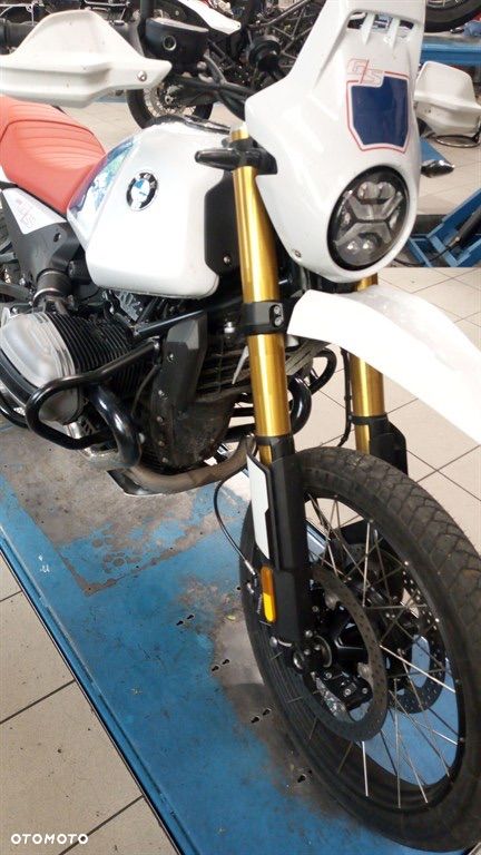 BMW R - 8