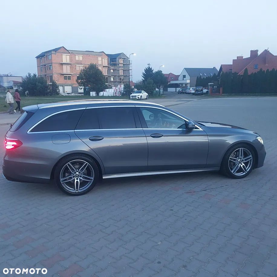 Mercedes-Benz Klasa E 220 d 4-Matic 9G-TRONIC - 15