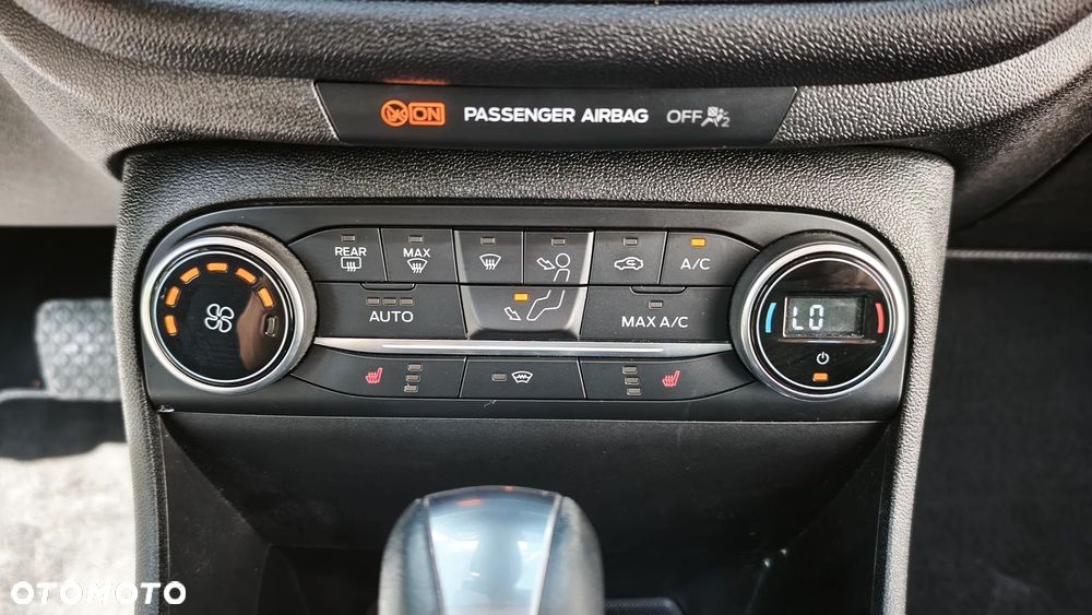 Ford Fiesta 1.0 EcoBoost Powershift Titanium - 18
