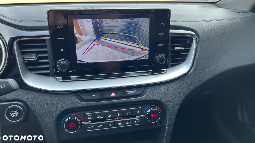Kia Ceed 1.6 CRDi mHEV L - 10