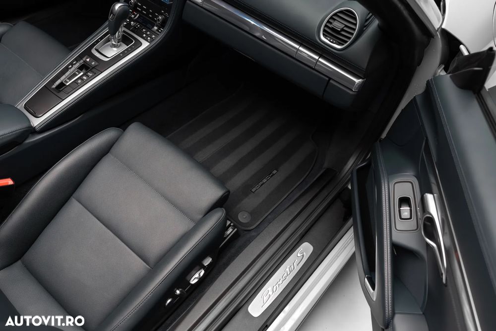 Porsche Boxster S PDK - 37