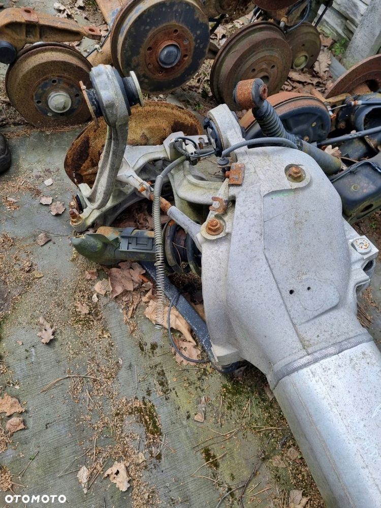 PEUGEOT 407 04-11 SEDAN belka tylna zawieszenia tylnego * - 3