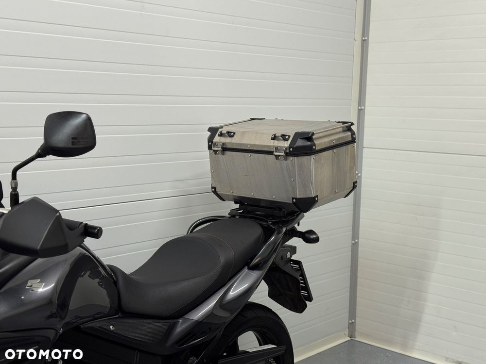 Suzuki V-STROM - 19