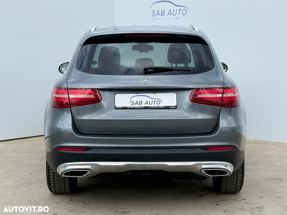 Mercedes-Benz GLC 220 d 4MATIC 9G-TRONIC - 28