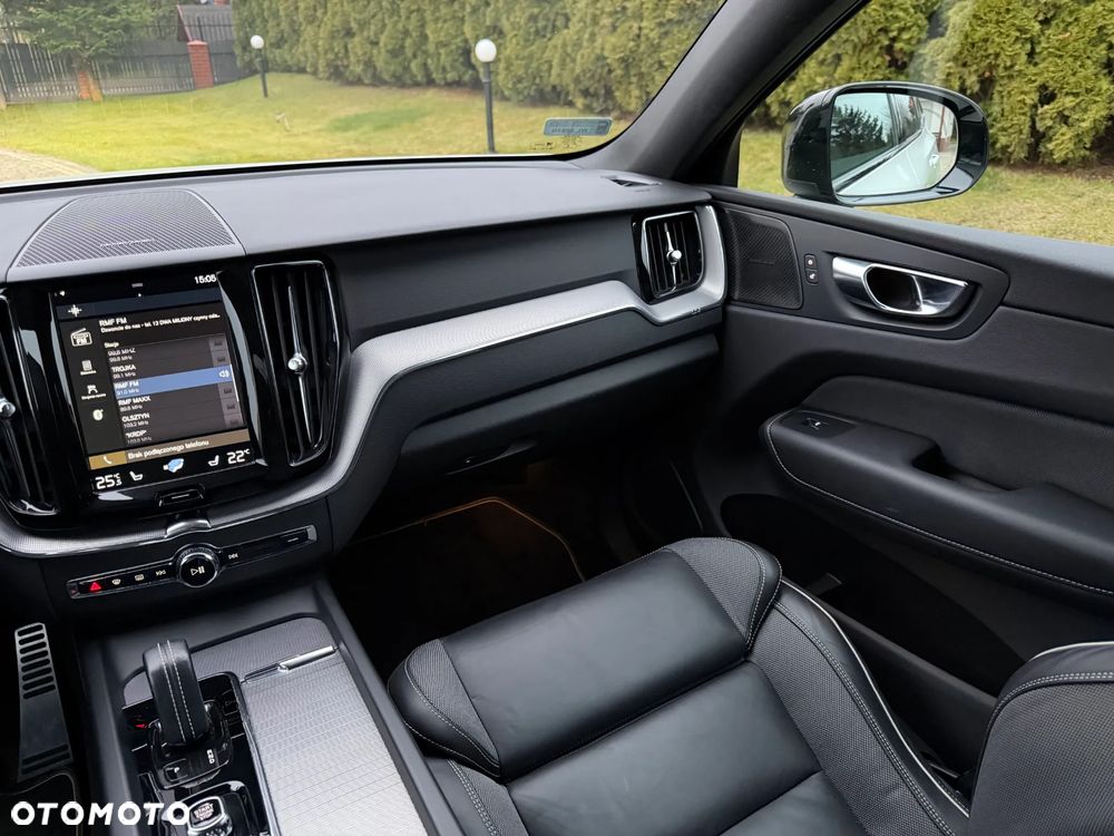 Volvo XC 60 B4 D AWD R-Design - 8