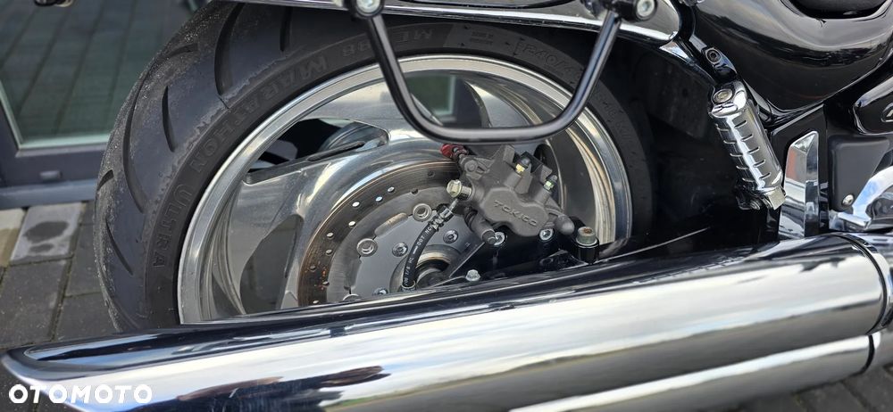 Suzuki Intruder - 20