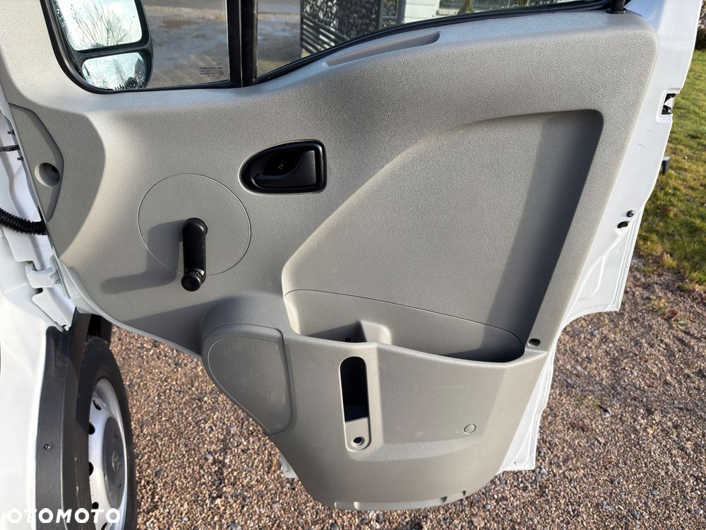 Nissan Interstar - 33