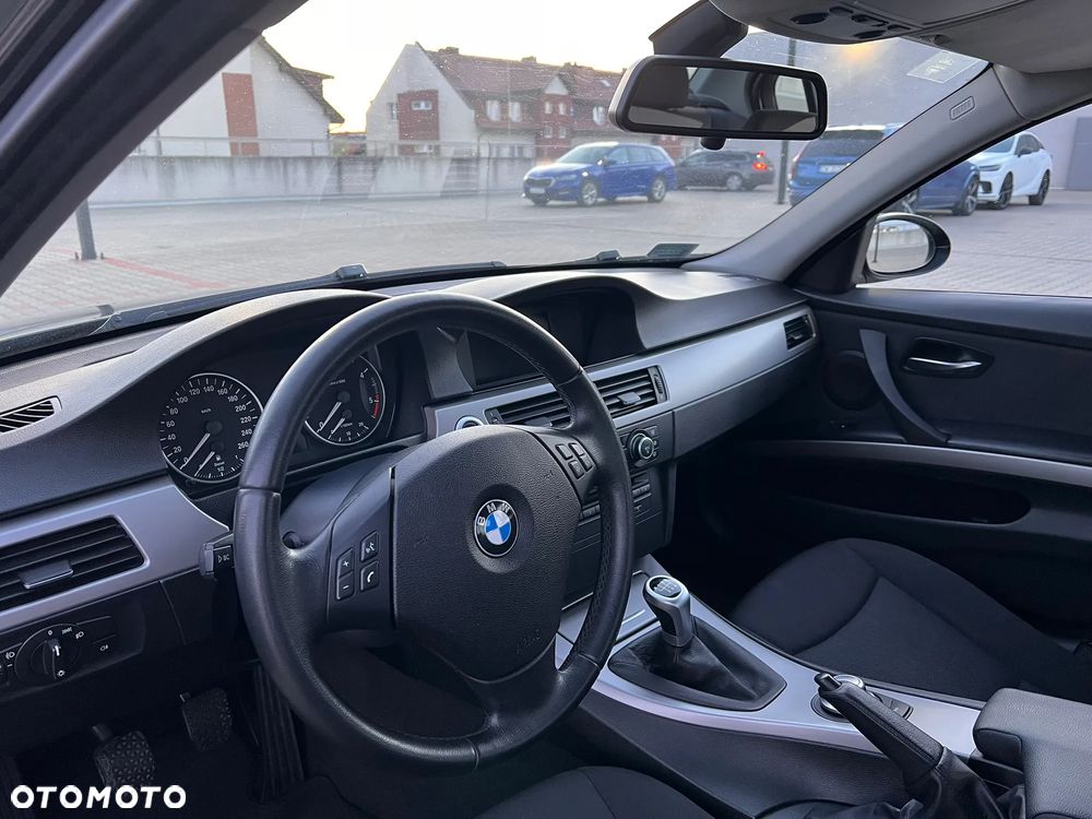 BMW Seria 3 - 11