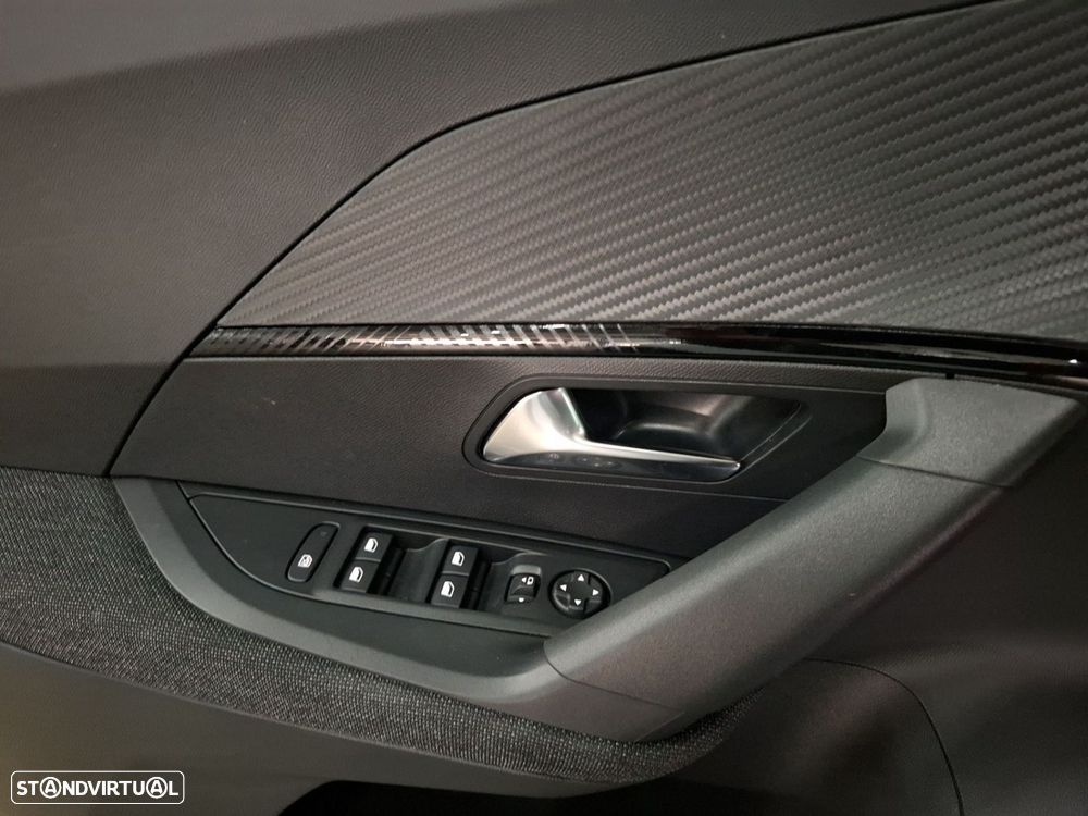 Peugeot 2008 1.2 PureTech Style - 23