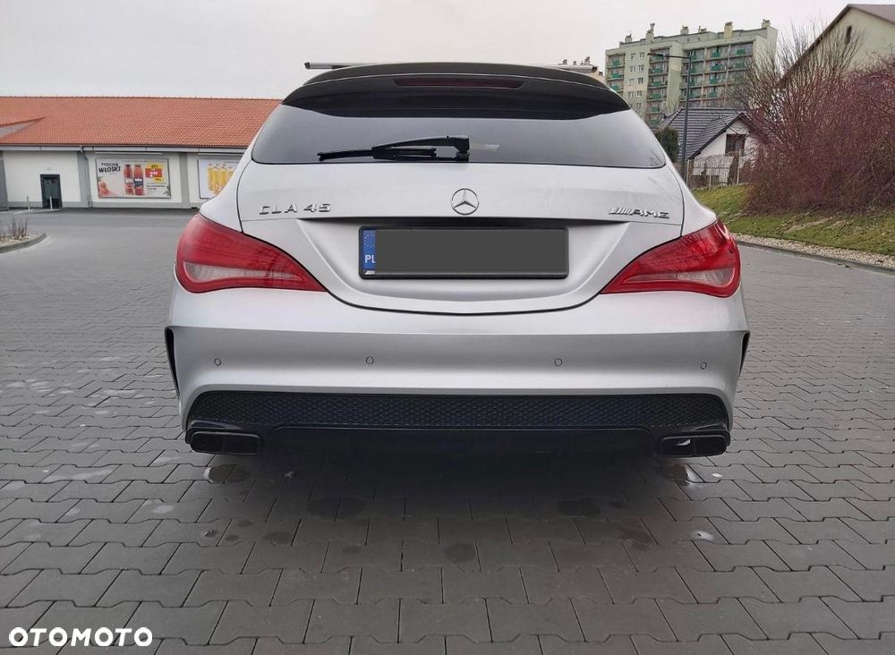 Mercedes-Benz CLA 45 AMG 4-Matic - 6