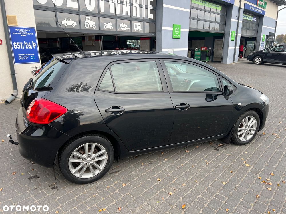 Toyota Auris - 10
