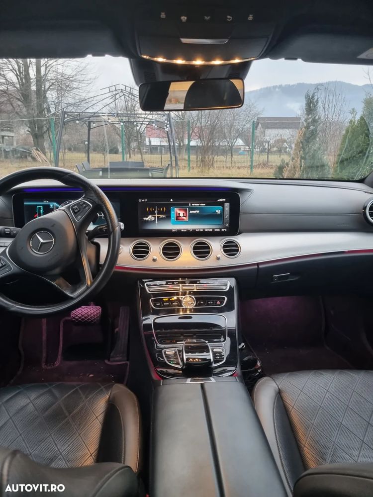 Mercedes-Benz E 220 d T-Modell 4MATIC Aut. - 11