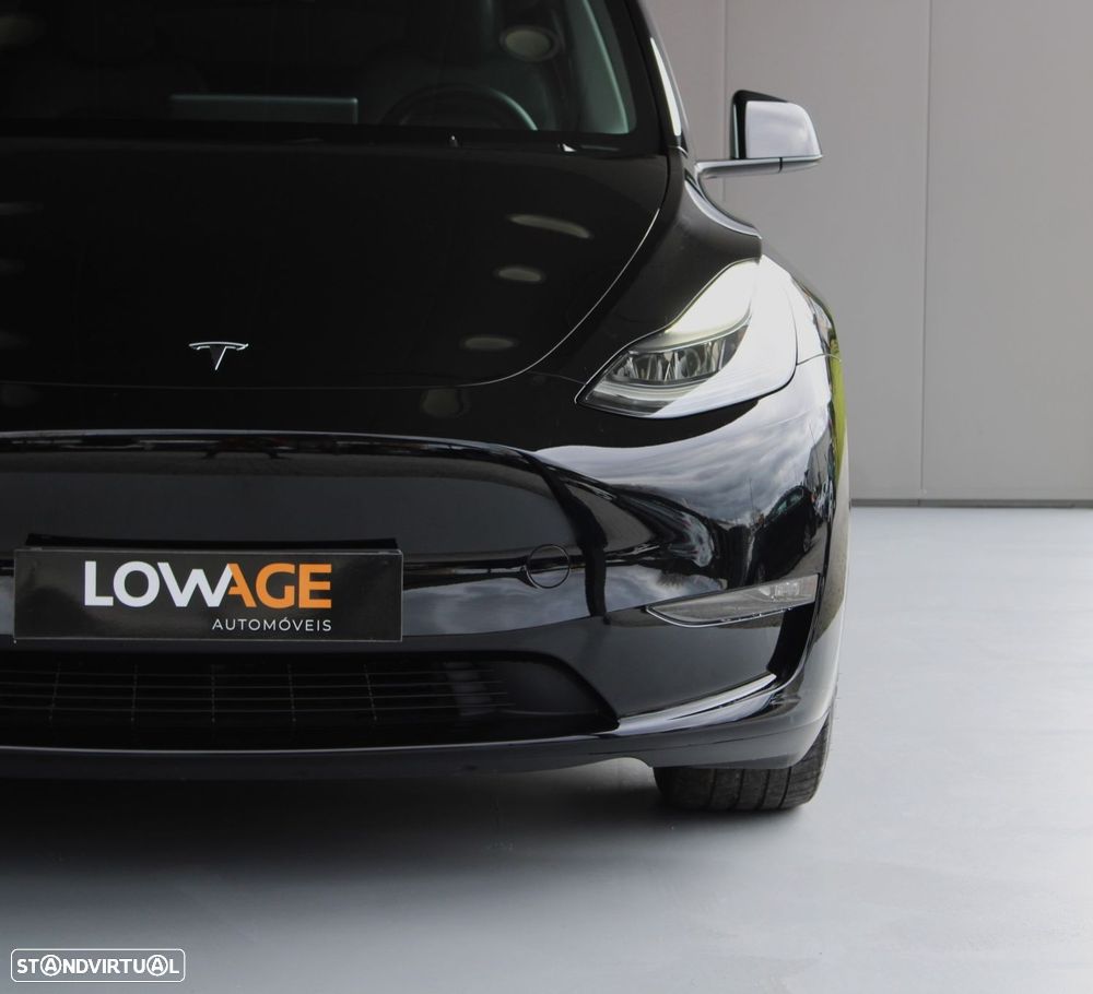 Tesla Model Y Long Range Dual Motor AWD - 10