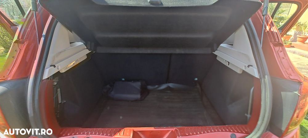 Dacia Sandero Stepway 0.9 TCe - 10