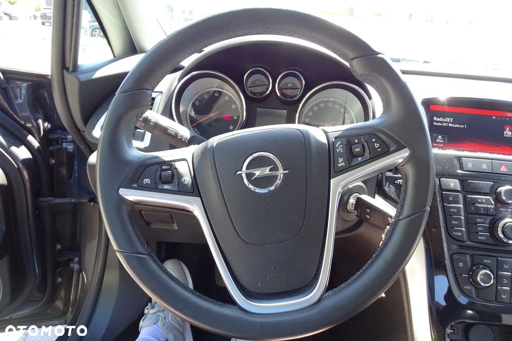 Opel Astra 1.4 T Cosmo S&S - 27