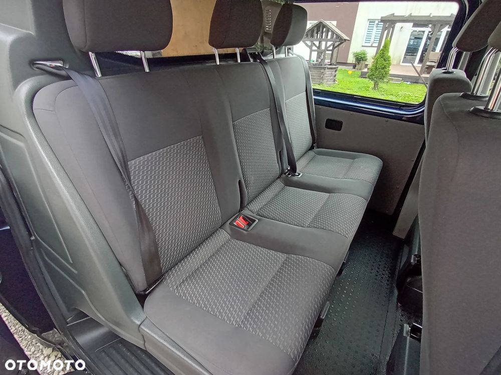 Volkswagen Transporter - 9
