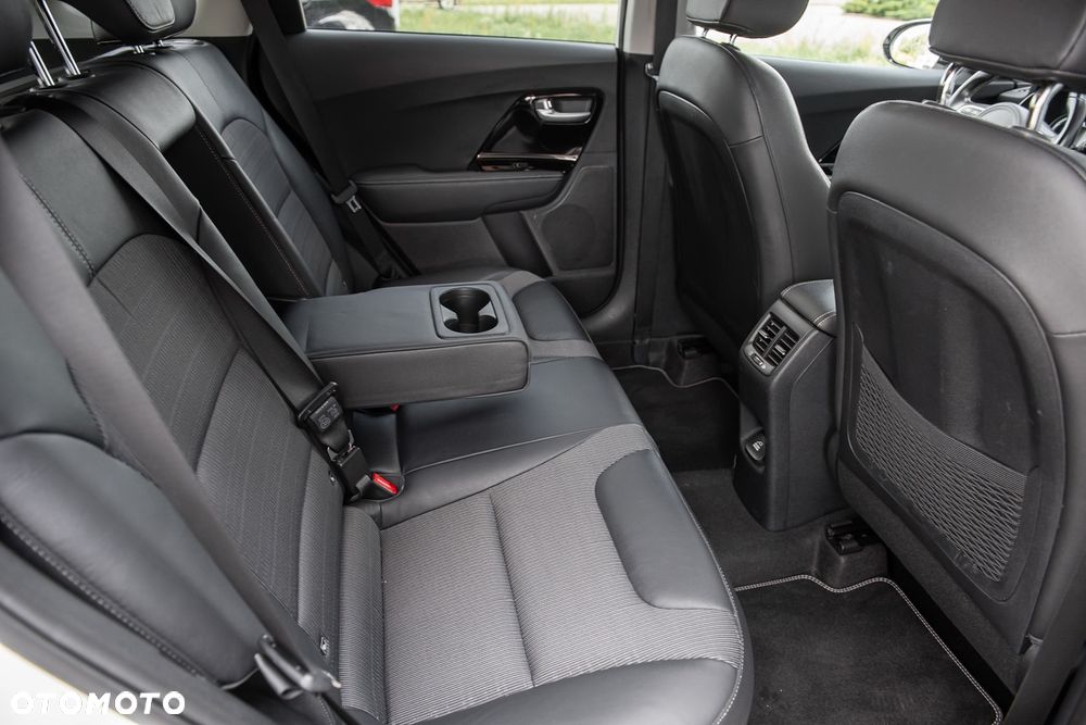 Kia Niro - 33